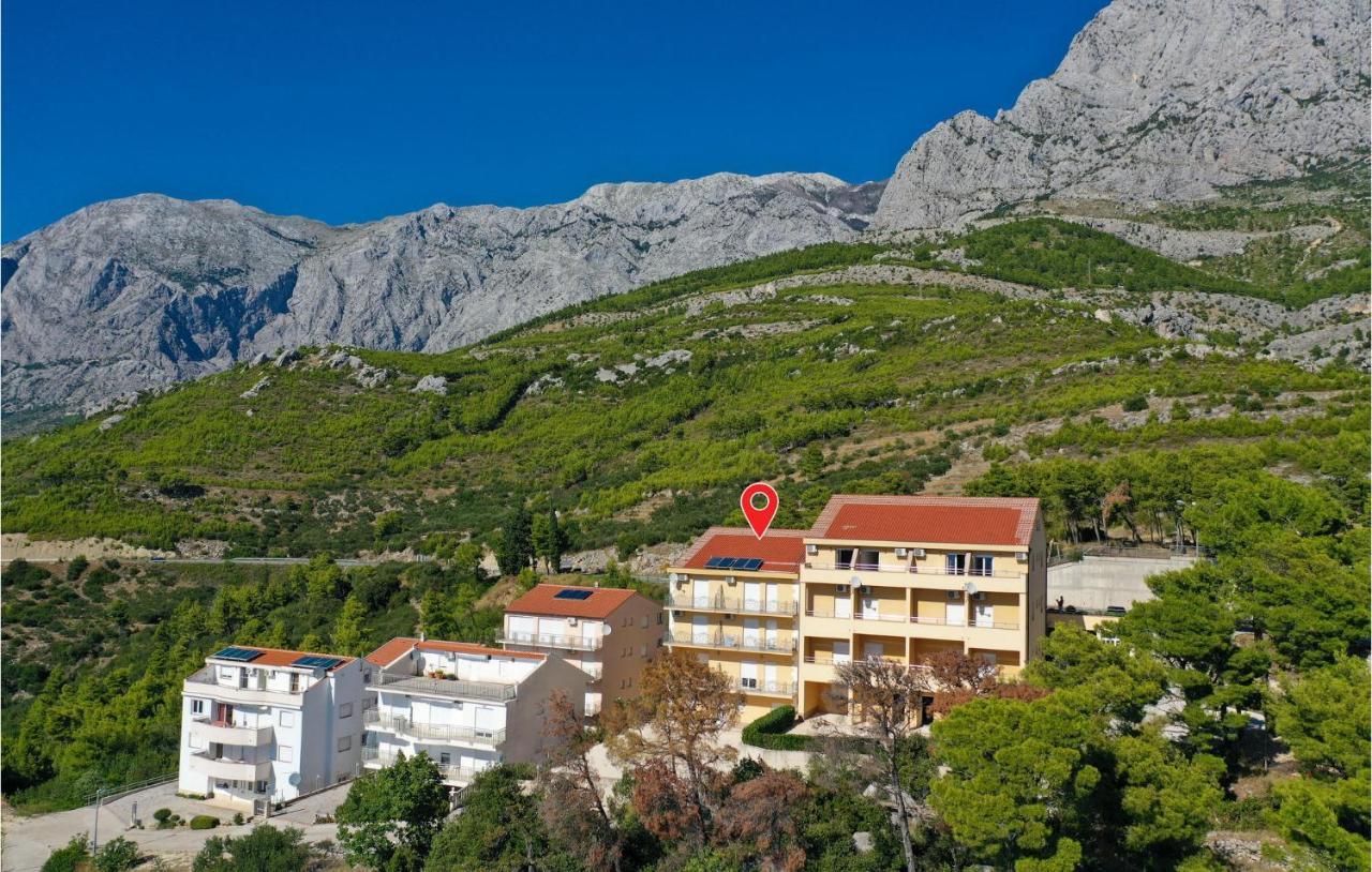 Awesome Apartment In Krvavica With Kitchen Luaran gambar